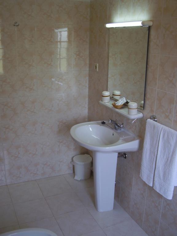 מונפורטיניו Hotel Das Termas מראה חיצוני תמונה